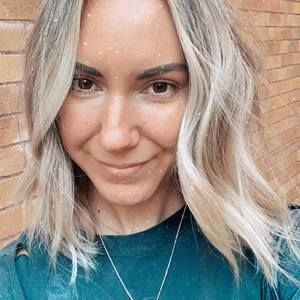 Meet your Posher, Chrissy